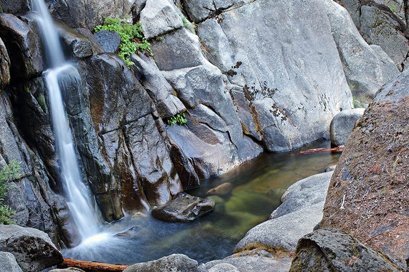 Cascade at the beginning of Chilnualna Falls Trail, Wawona, Yosemite National Park